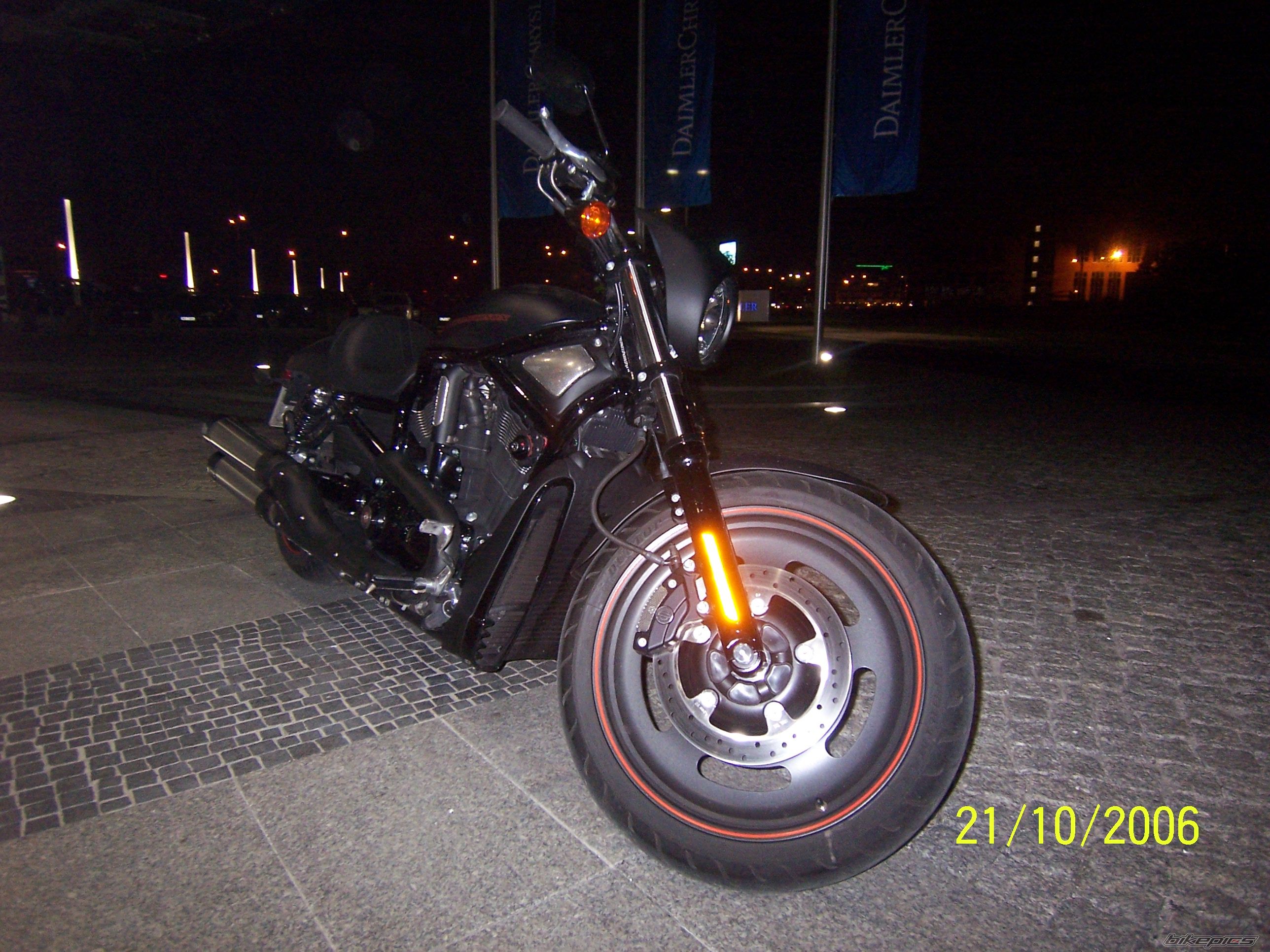 2006 HARLEY DAVIDSON VRSCB | Picture 736343 motorcycle photo
