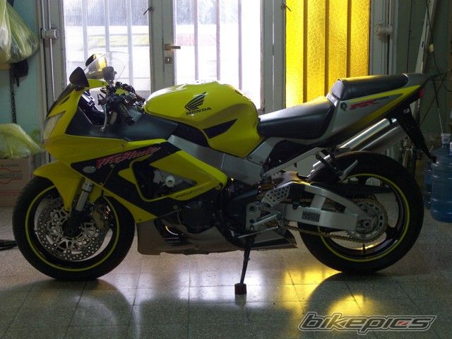 2001 HONDA CBR 900 | Picture 738063 motorcycle photo