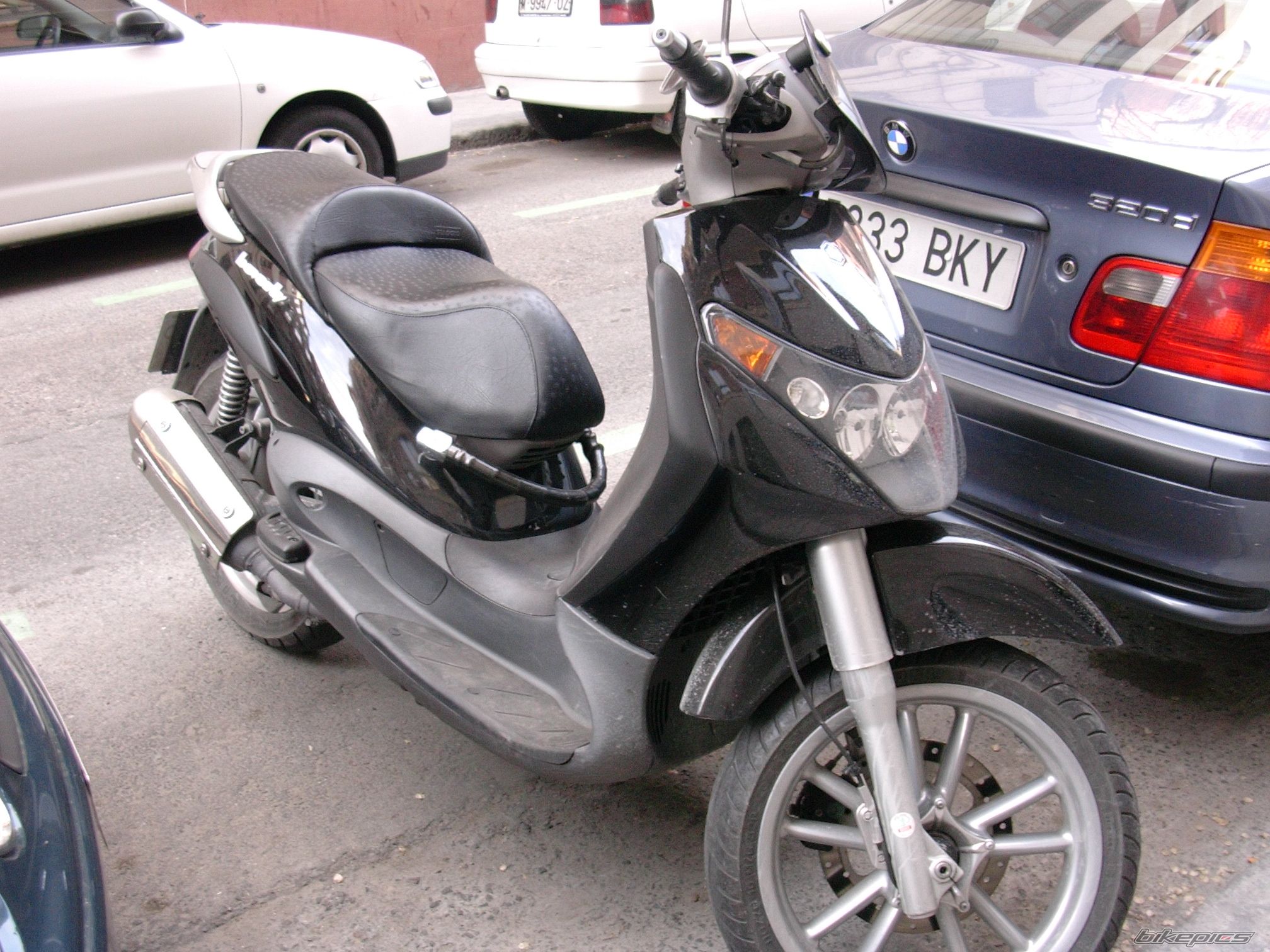 2002 PIAGGIO BEVERLY 200 | Picture 738146 motorcycle photo