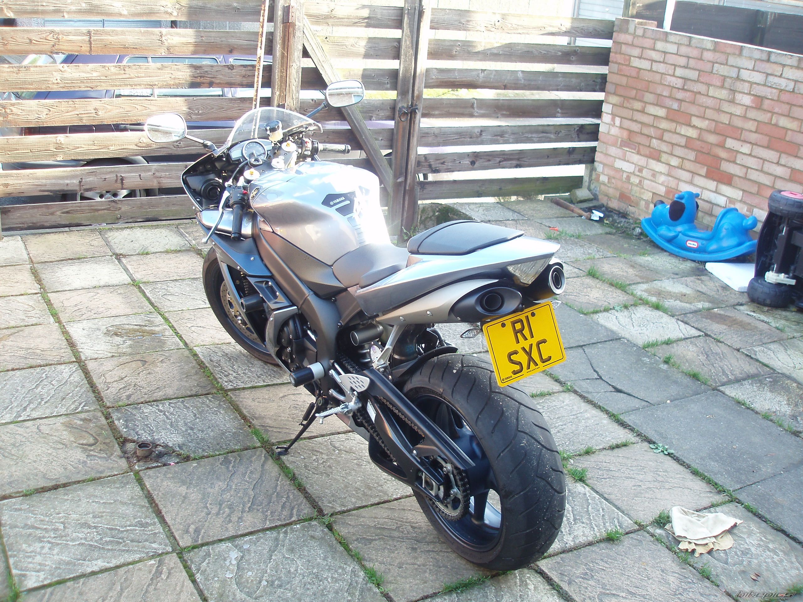 2005 YAMAHA YZF R1 | Picture 739215 motorcycle photo