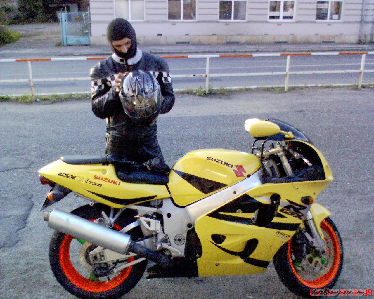 1998 SUZUKI GSX R 750 | Picture 739403 motorcycle photo