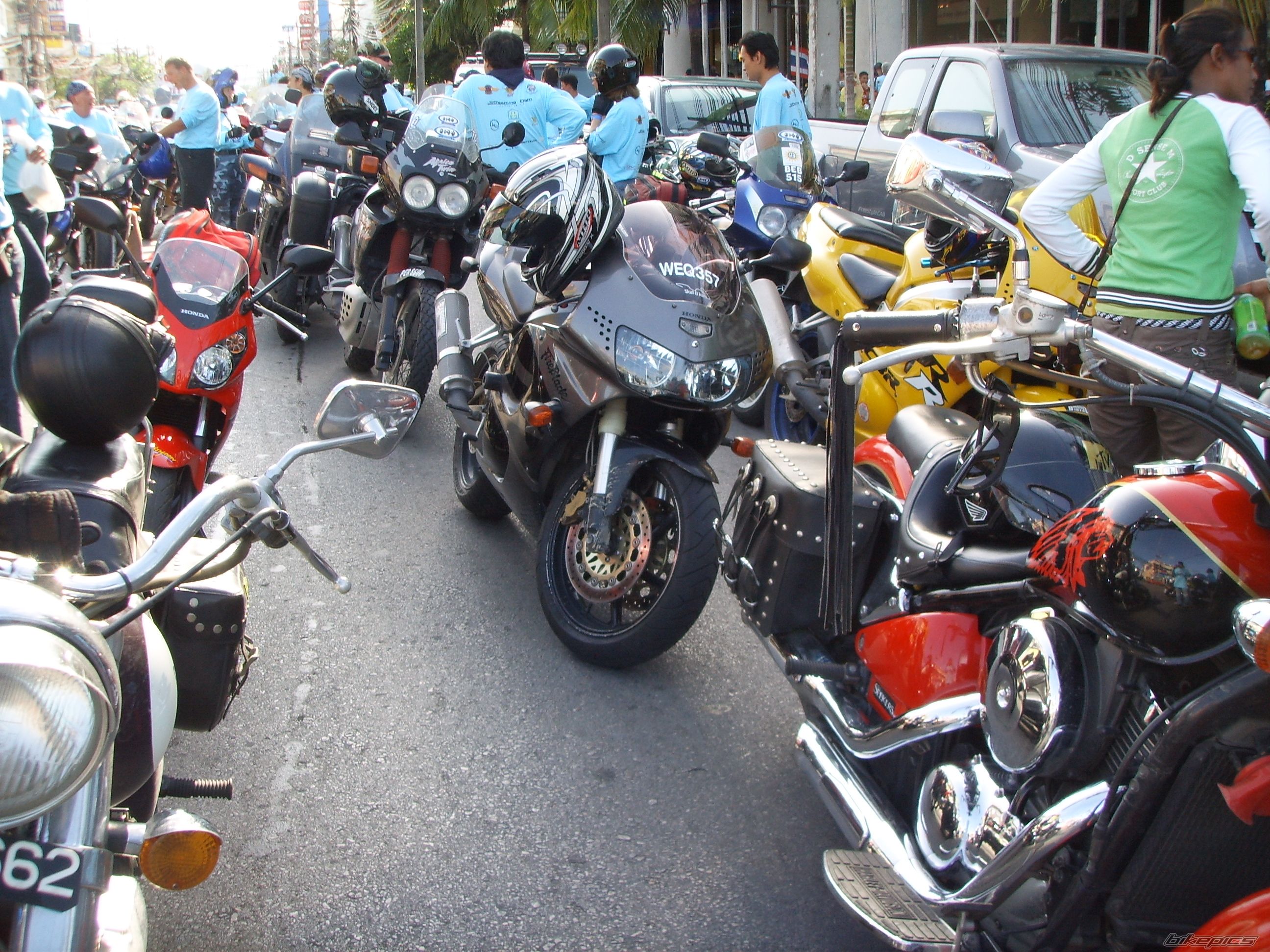 1995 HONDA CBR 900 | Picture 740049 motorcycle photo