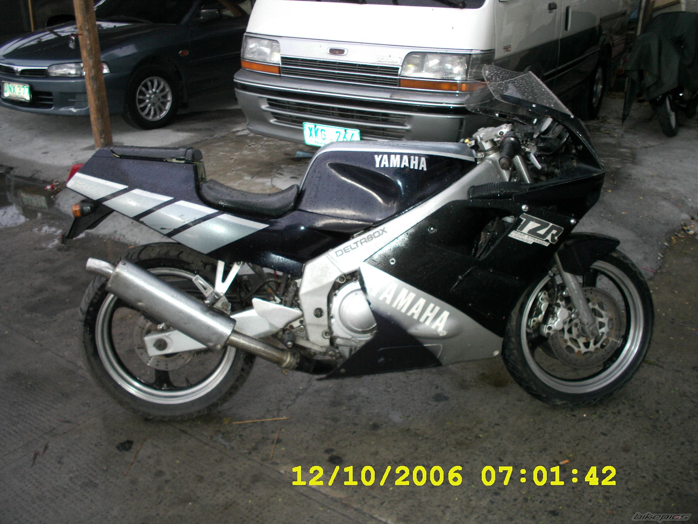 1992 YAMAHA FZR 400 EXUP | Picture 743029 motorcycle photo