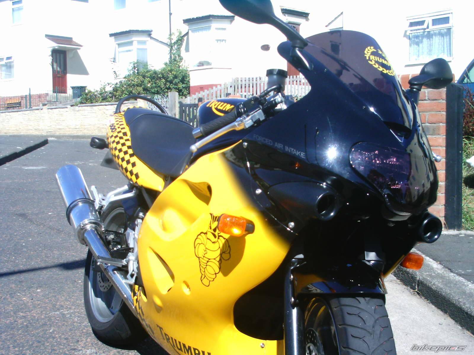 2000 TRIUMPH TT 600 | Picture 74393 motorcycle photo