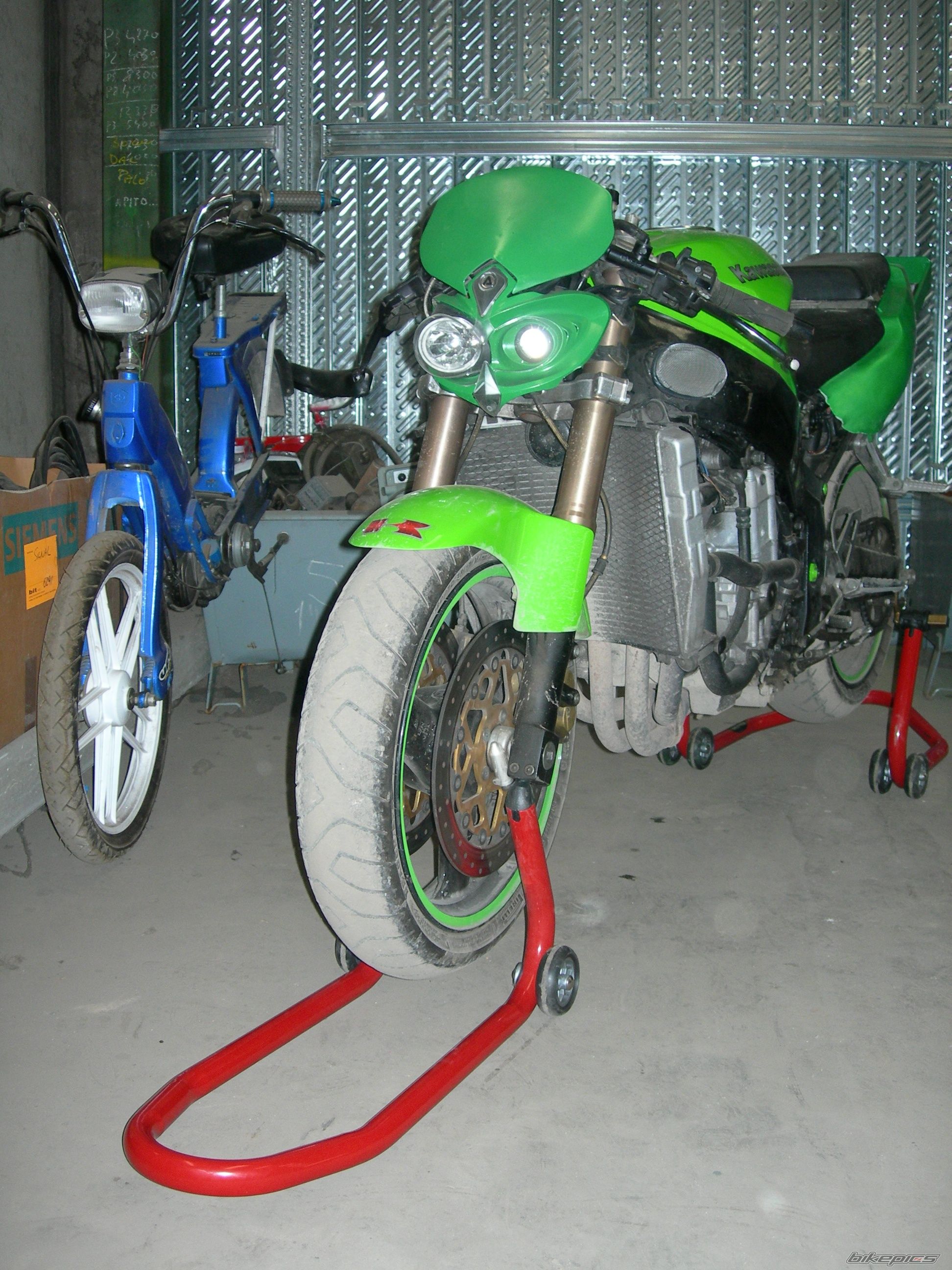 1995 KAWASAKI ZXR 750 | Picture 748226 motorcycle photo