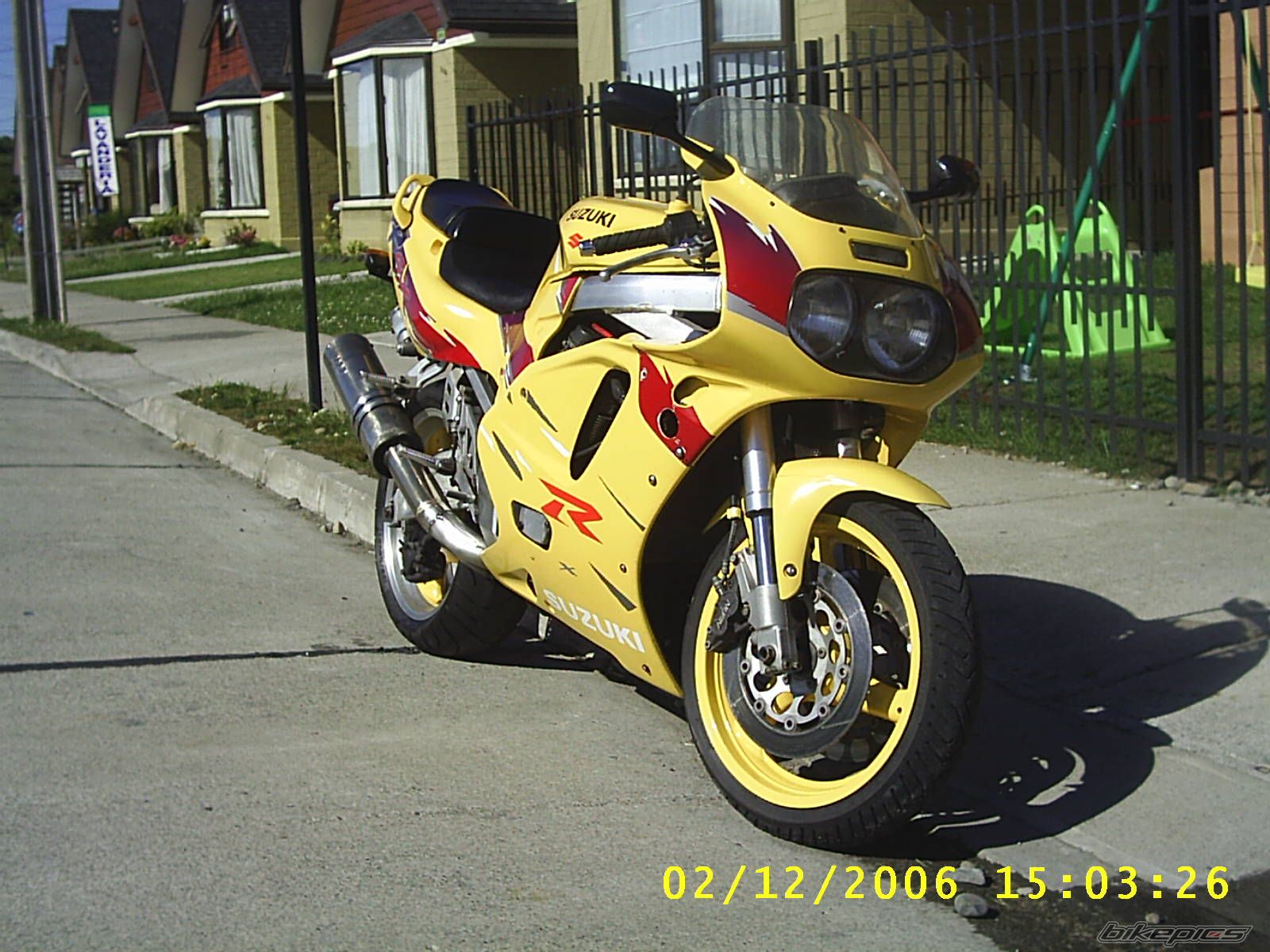 1993 SUZUKI GSX R 750 | Picture 750114 motorcycle photo