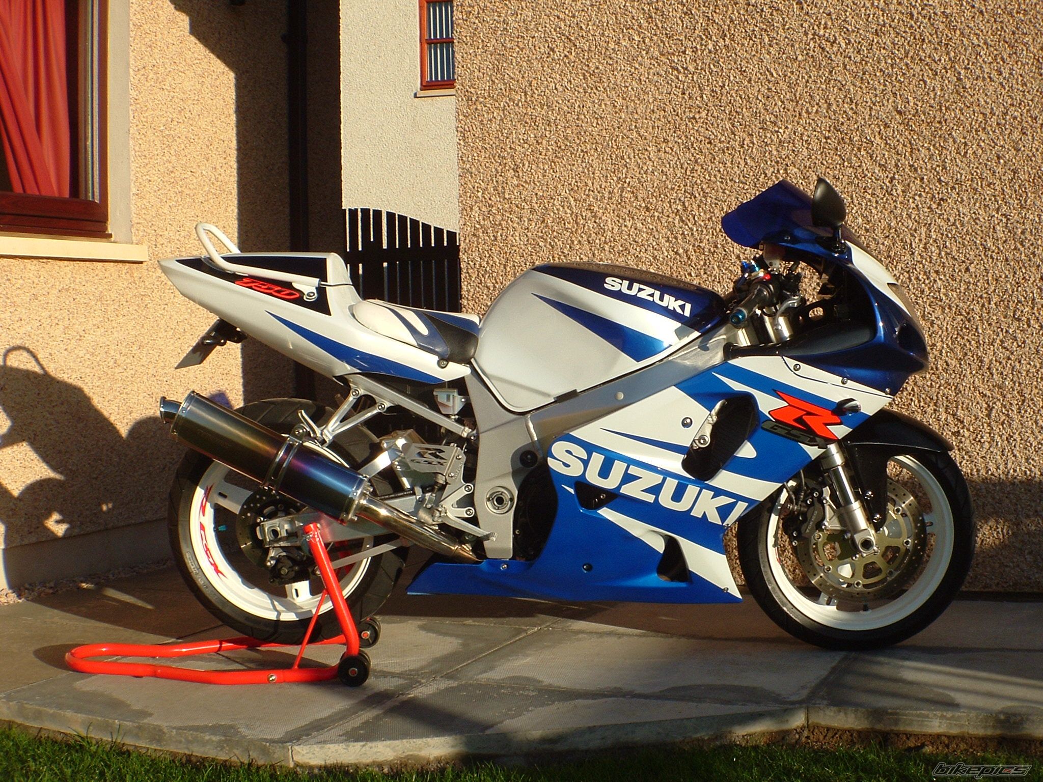 2002 SUZUKI GSX R 750 | Picture 751616 motorcycle photo