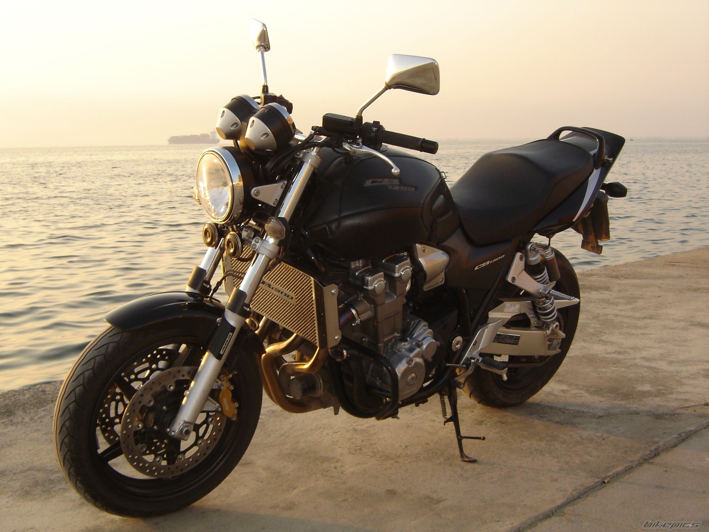 2005 HONDA CB1300 | Picture 752586 motorcycle photo