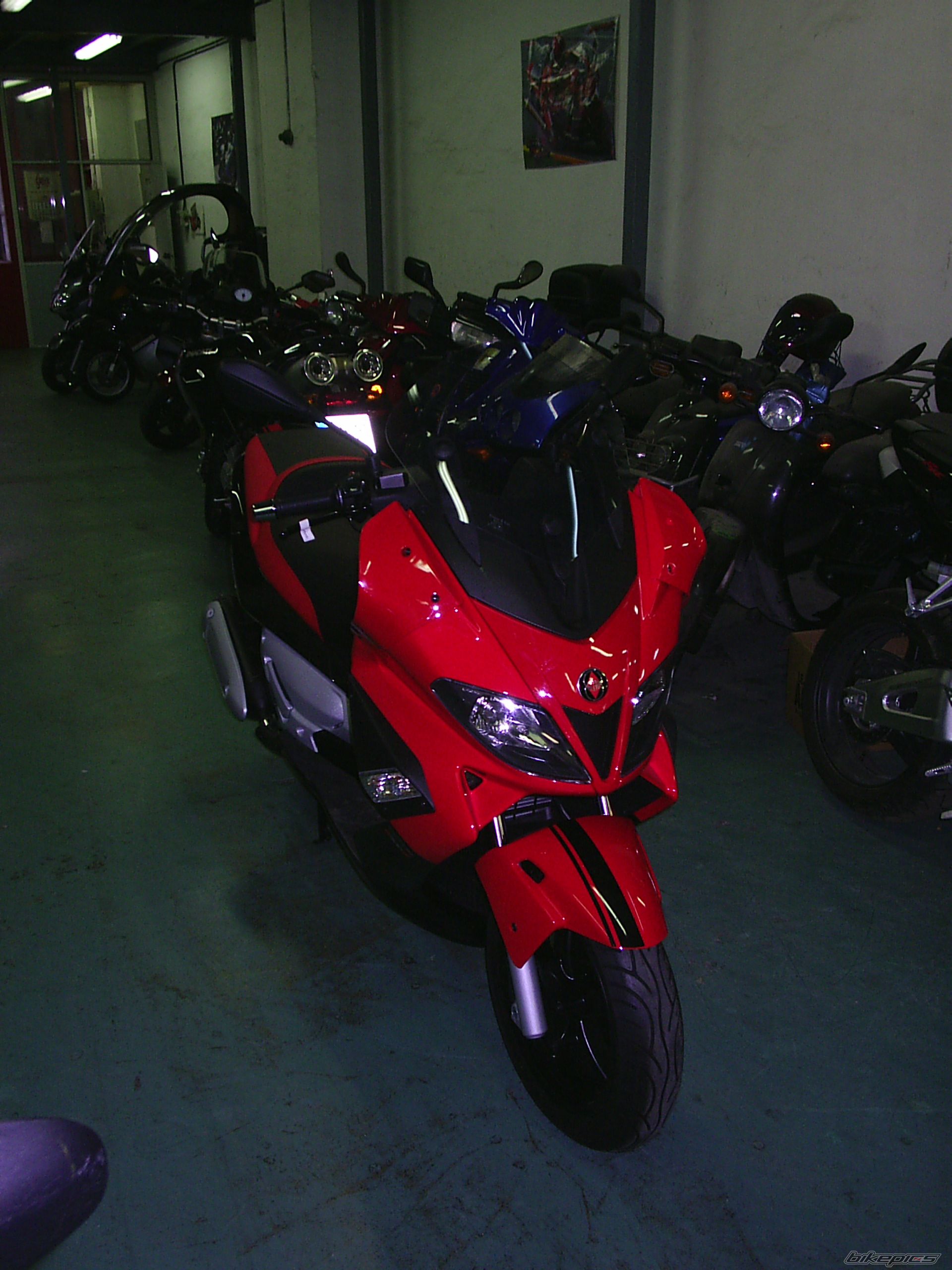 2006 GILERA NEXUS 500 | Picture 752587 motorcycle photo