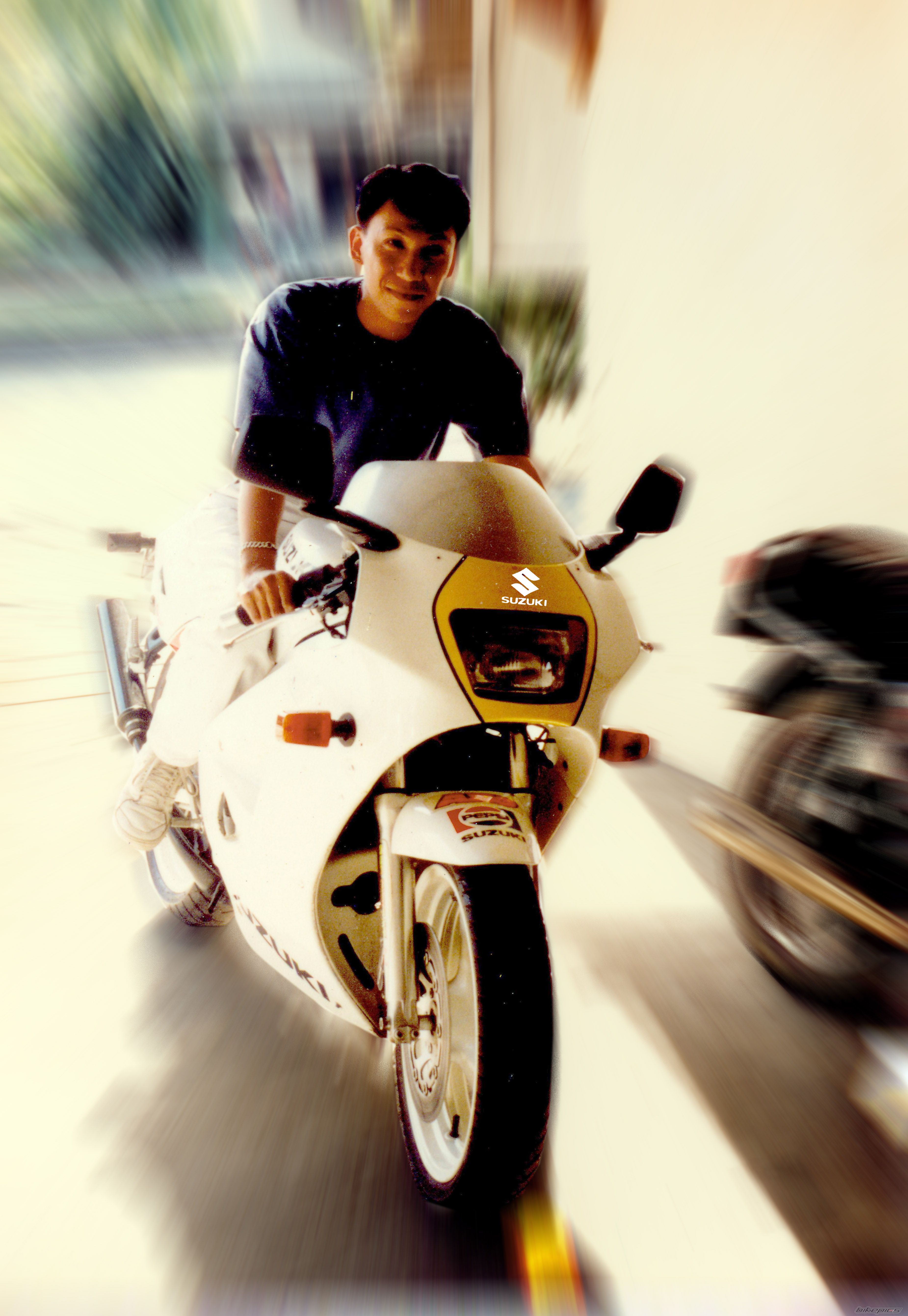 1999 SUZUKI RGV 250 | Picture 752640 motorcycle photo