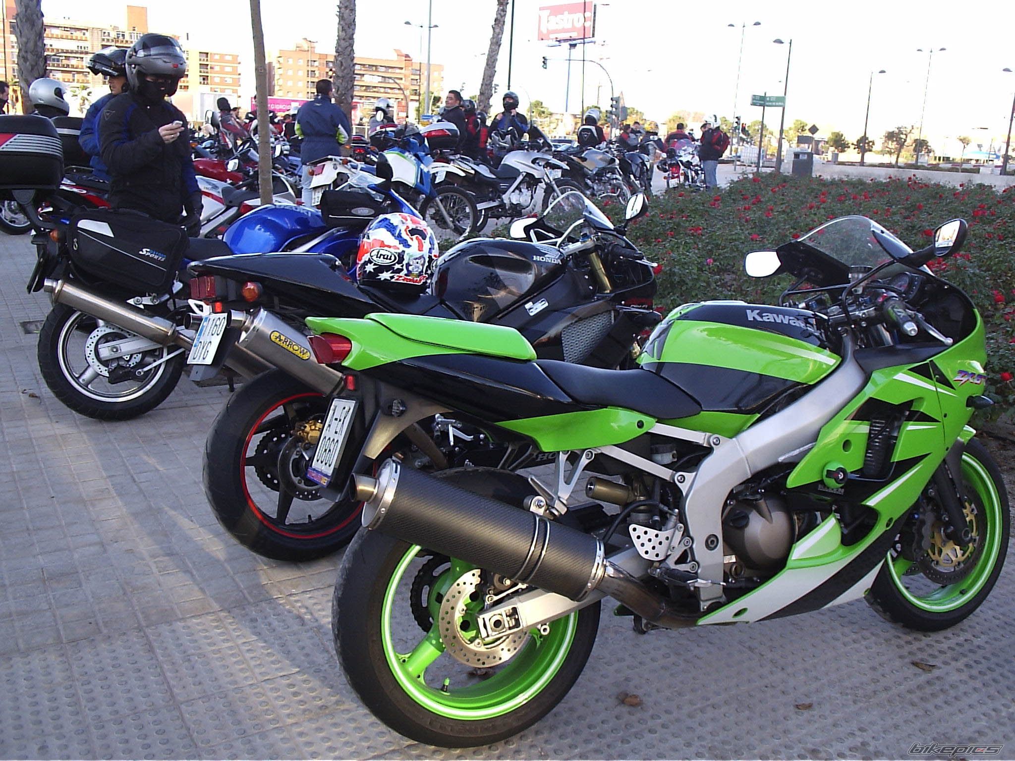 2000 KAWASAKI ZX 6R | Picture 759789 motorcycle photo