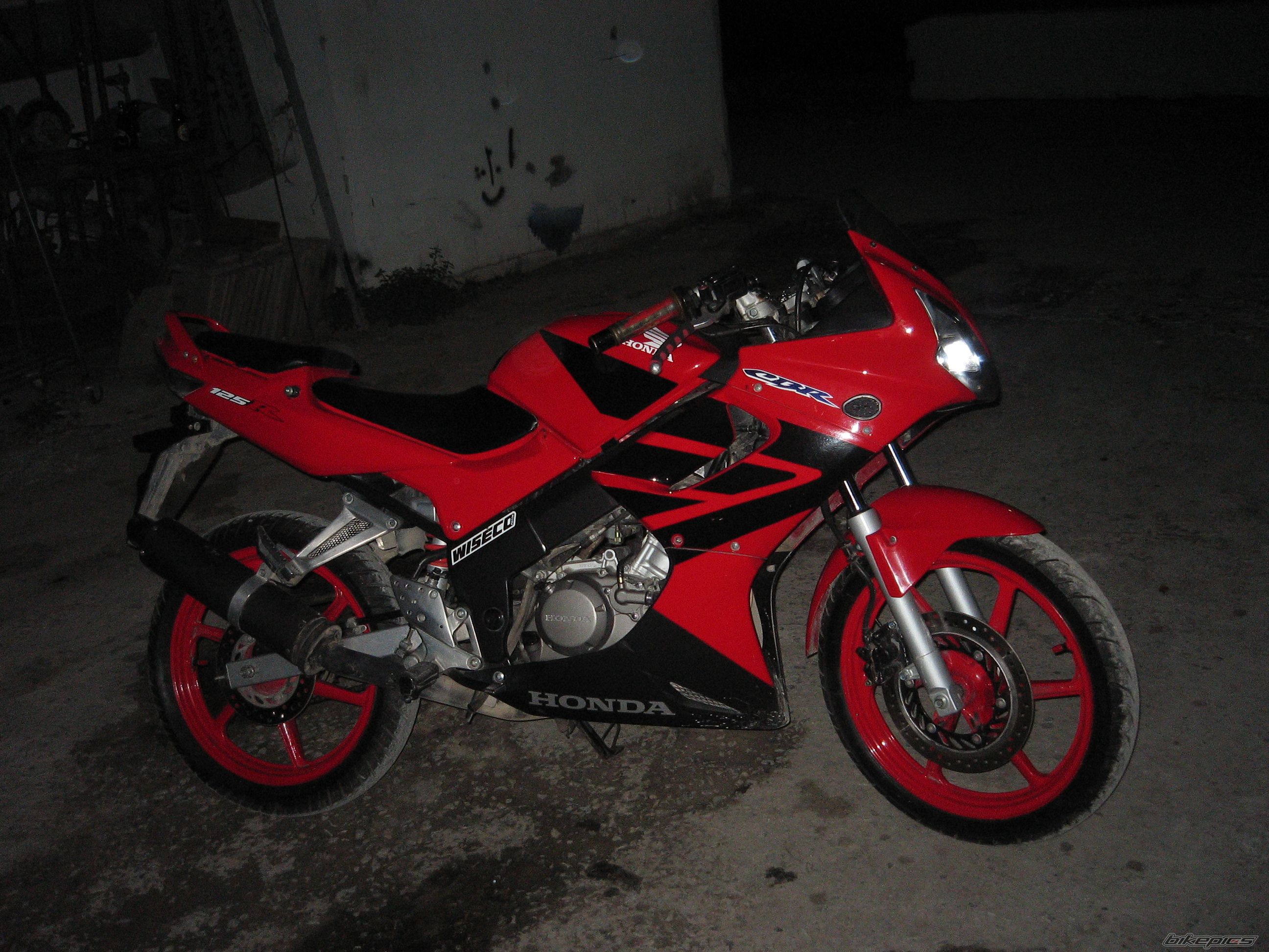 2004 HONDA CBR 125 | Picture 761039 motorcycle photo