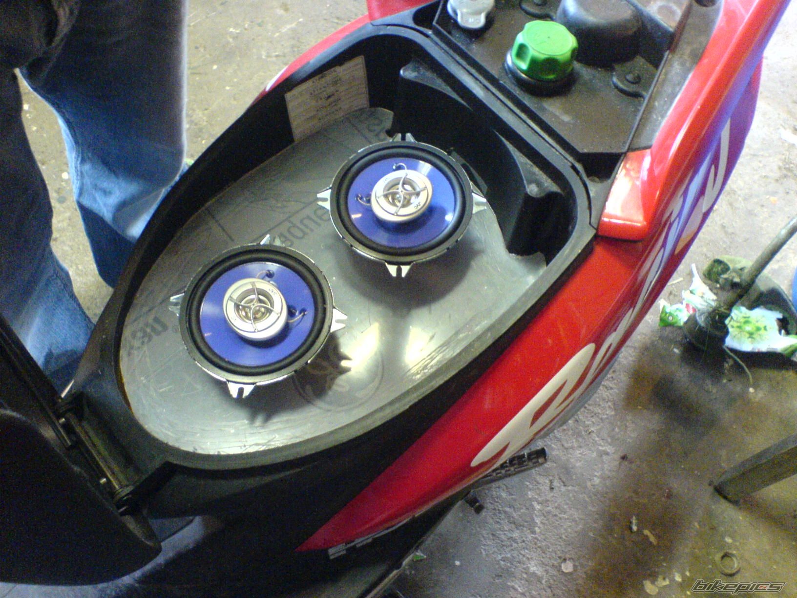 2004 YAMAHA JOG R CS 50 | Picture 763617 motorcycle photo