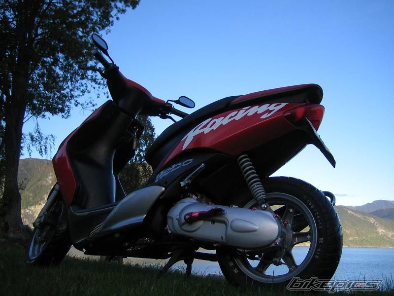 2004 YAMAHA JOG R CS 50 | Picture 763638 motorcycle photo