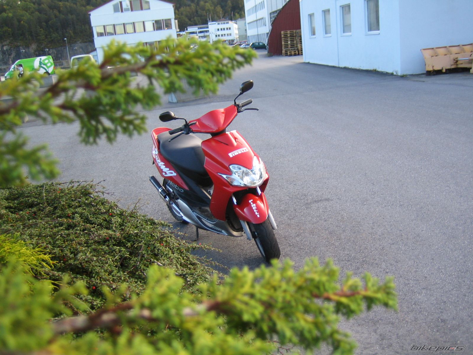 2004 YAMAHA JOG R CS 50 | Picture 763653 motorcycle photo