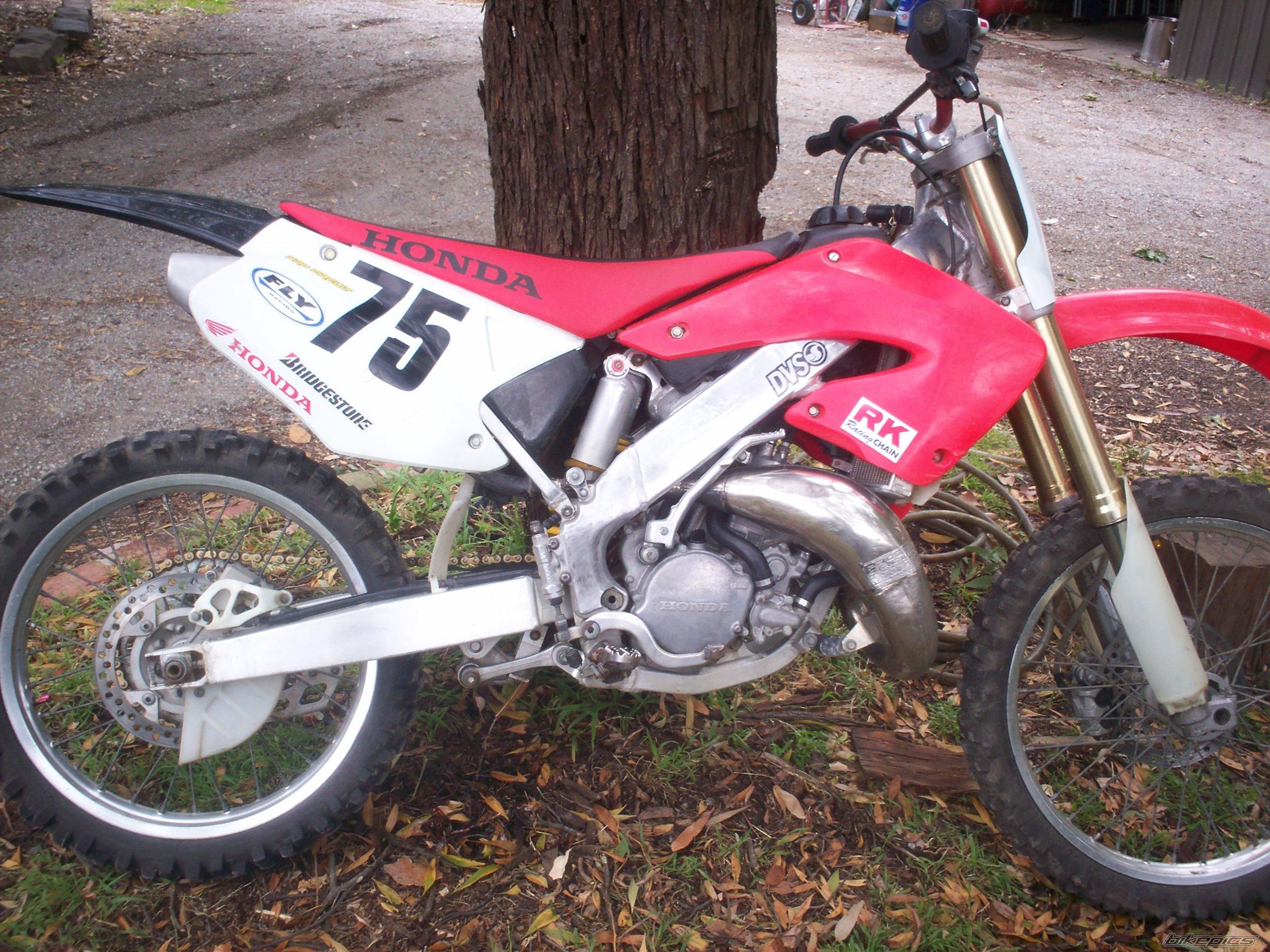 2001 HONDA CR 125 | Picture 766372 motorcycle photo