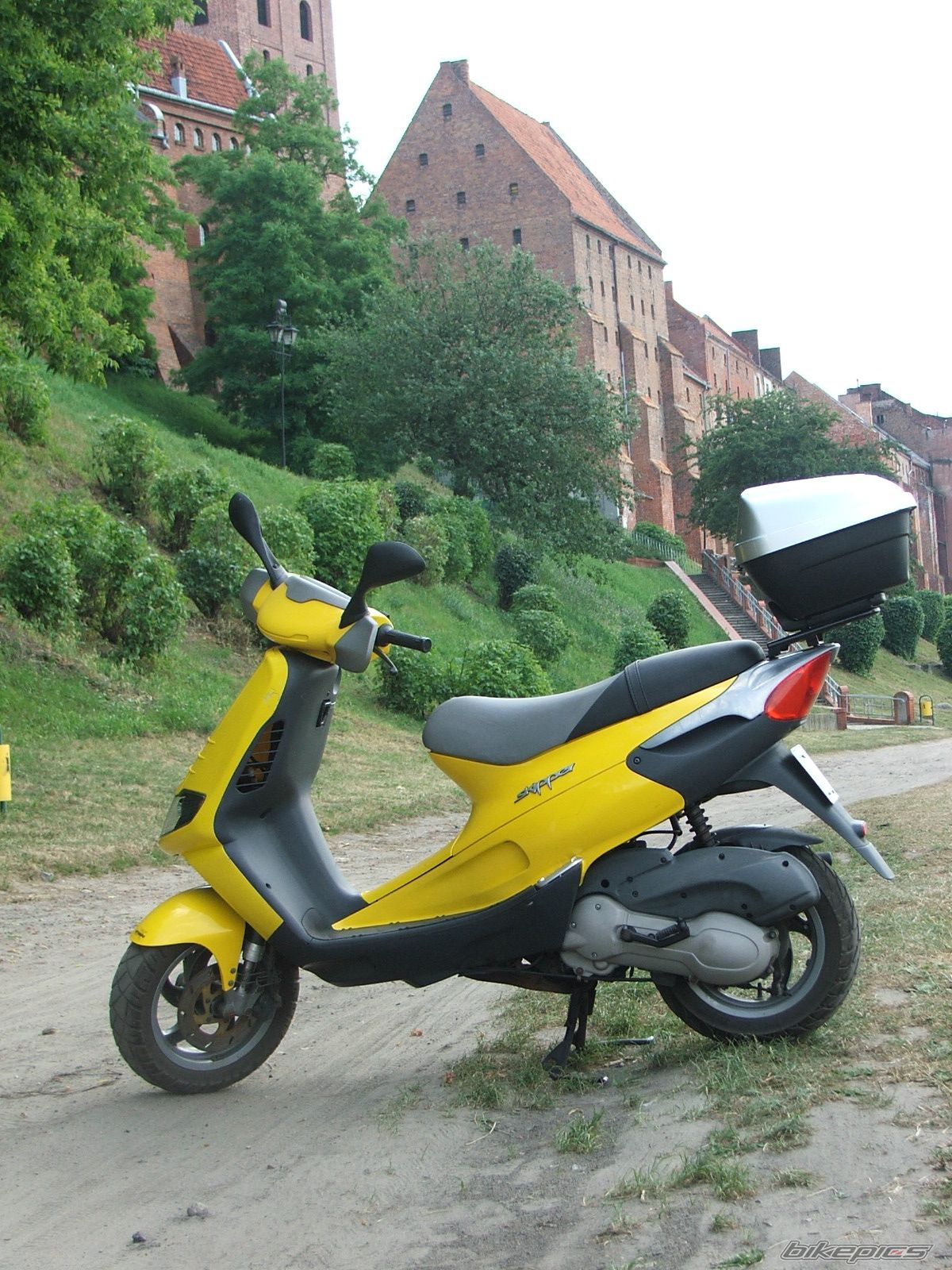 1999 PIAGGIO SKIPPER 125 | Picture 766449 motorcycle photo