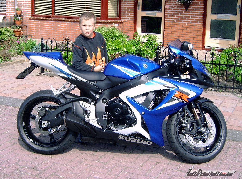 2006 SUZUKI GSX R 750 | Picture 770984 motorcycle photo