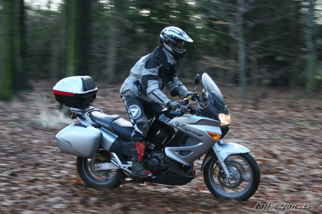 2004 HONDA VARADERO | Picture 777697 motorcycle photo