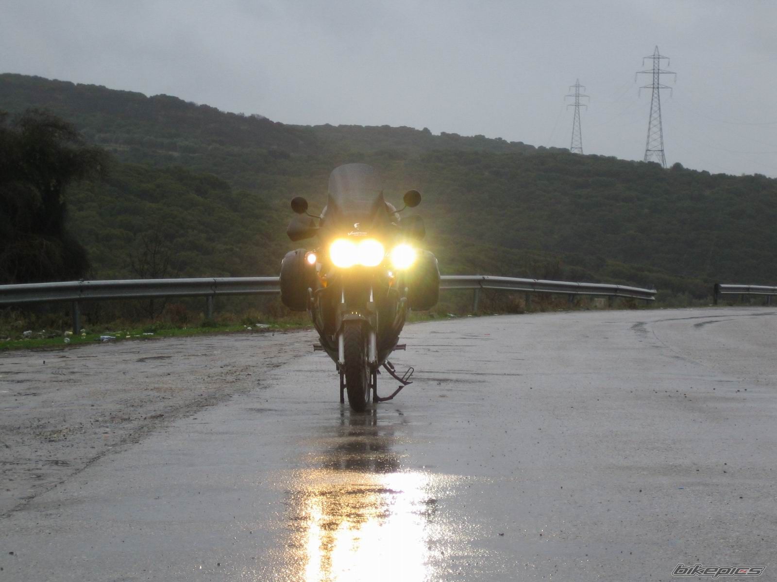 2005 HONDA VARADERO | Picture 777939 motorcycle photo