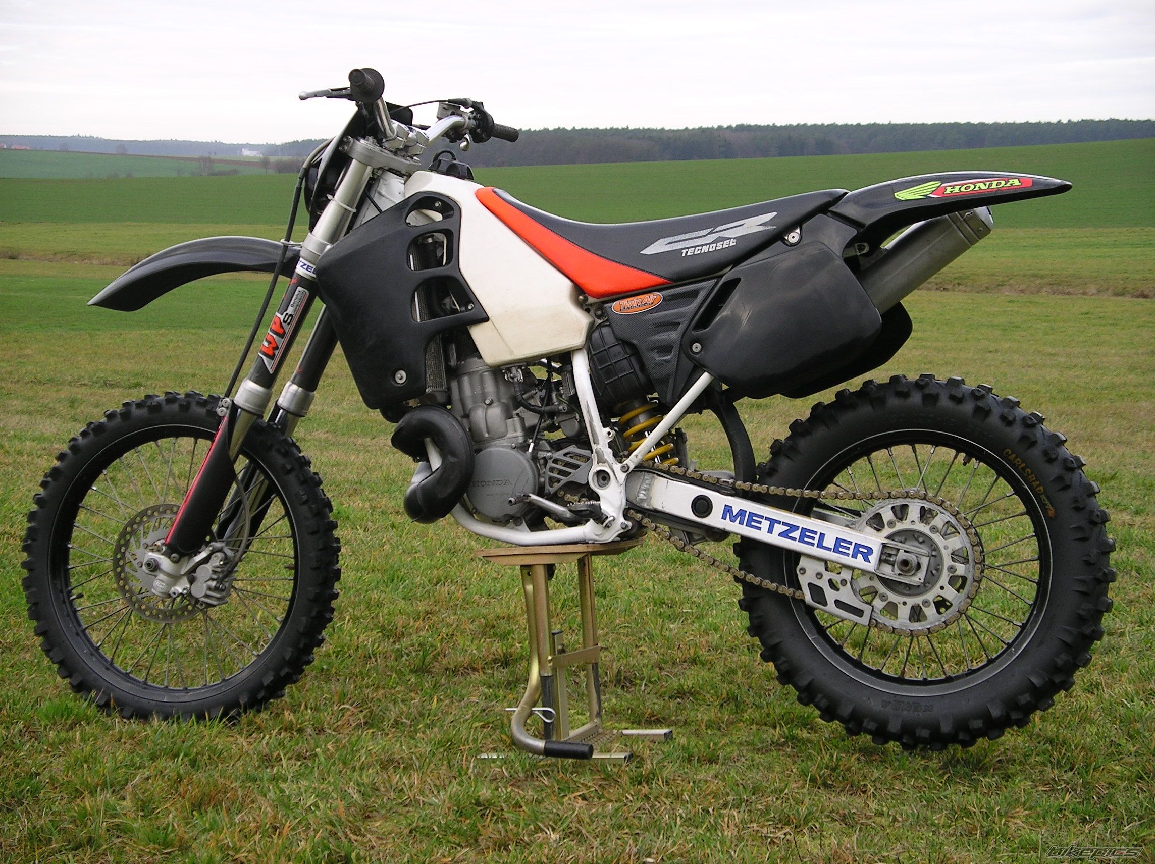 2000 HONDA CR 500 | Picture 778193 motorcycle photo