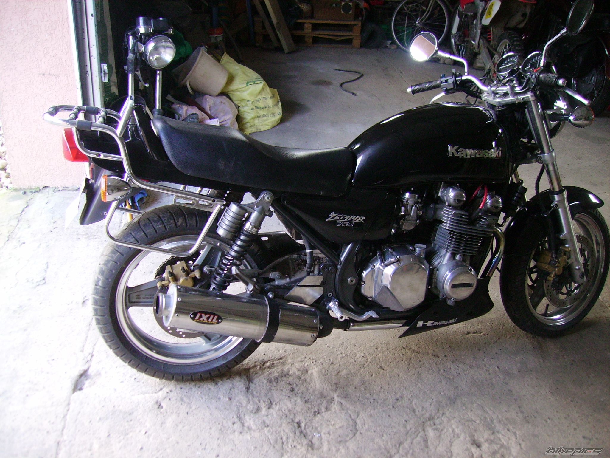 1993 KAWASAKI ZEPHYR 750 | Picture 779340 motorcycle photo