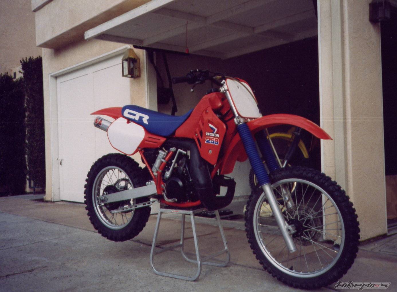 1985 HONDA CR 250 | Picture 78680 motorcycle photo
