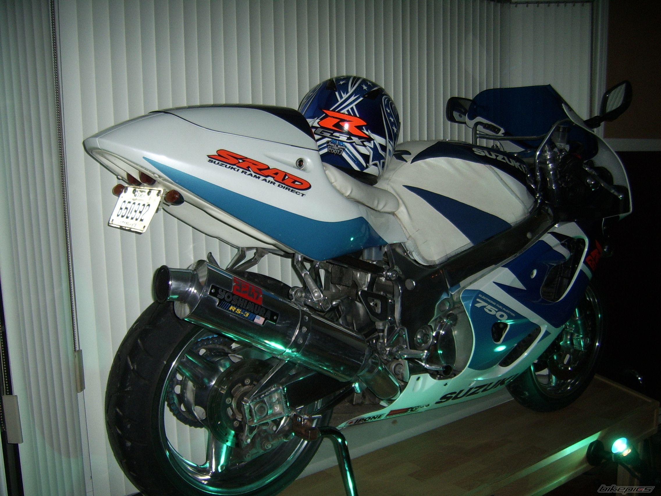 1998 SUZUKI GSX R 750 | Picture 787533 motorcycle photo