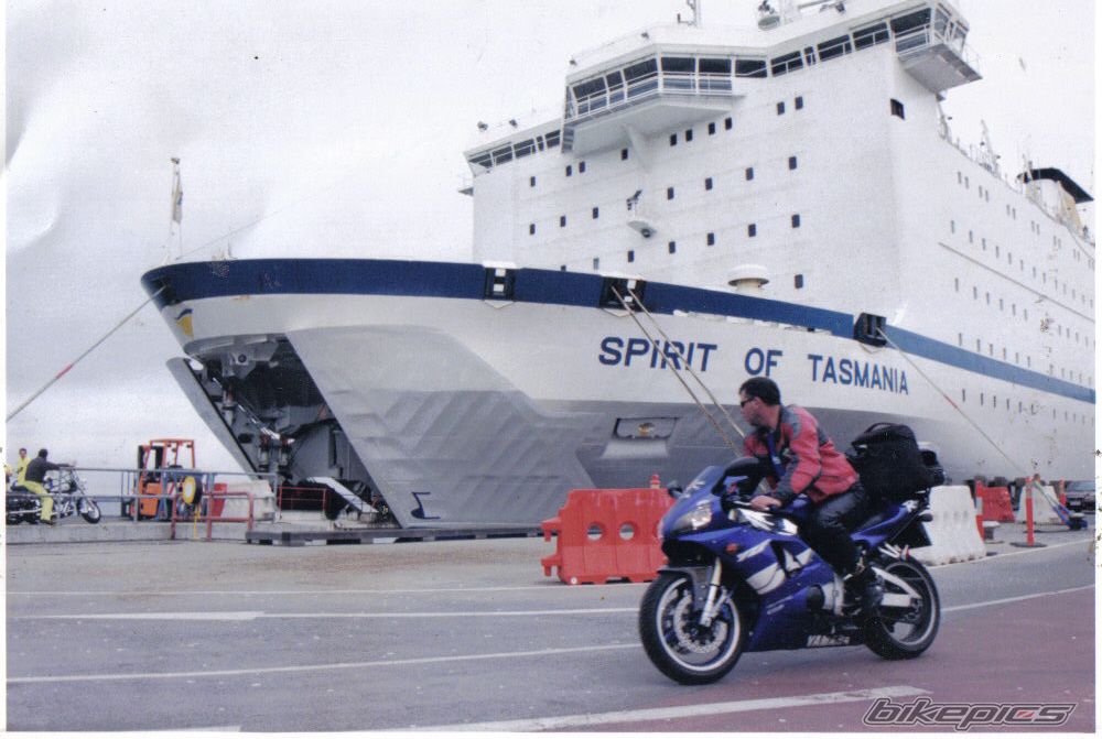 2009 YAMAHA YZF R1 | Picture 789627 motorcycle photo