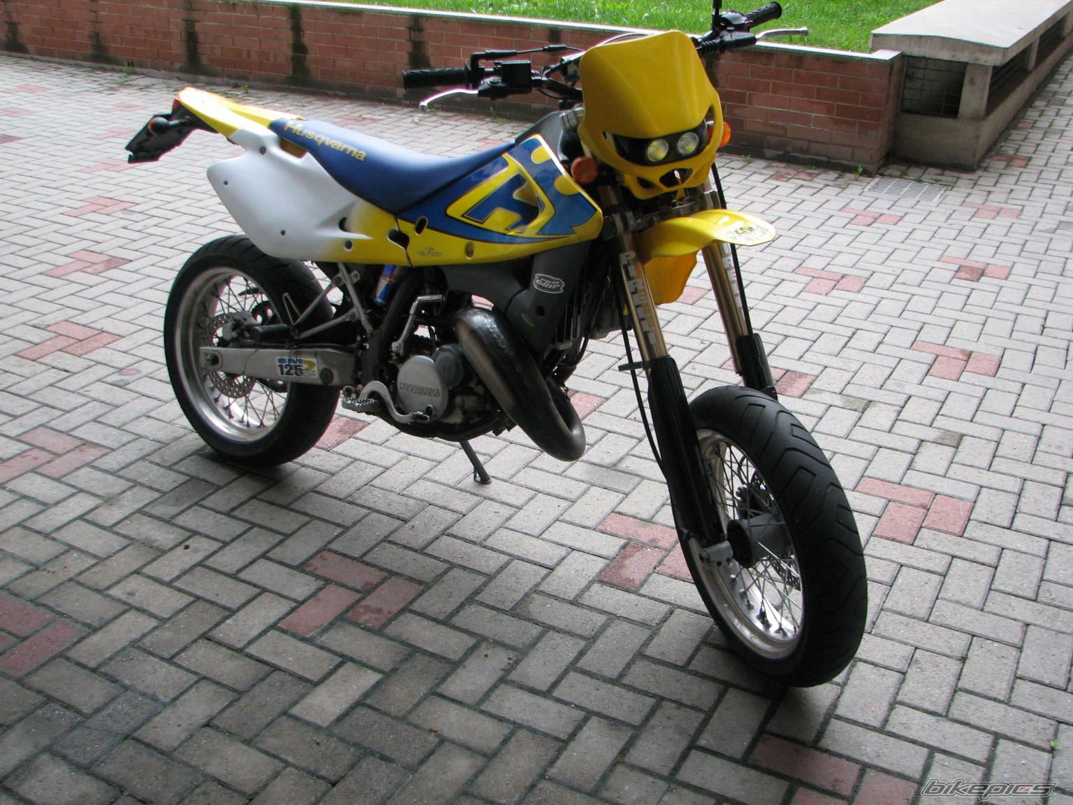 2002 HUSQVARNA SM 125 S | Picture 800470 motorcycle photo