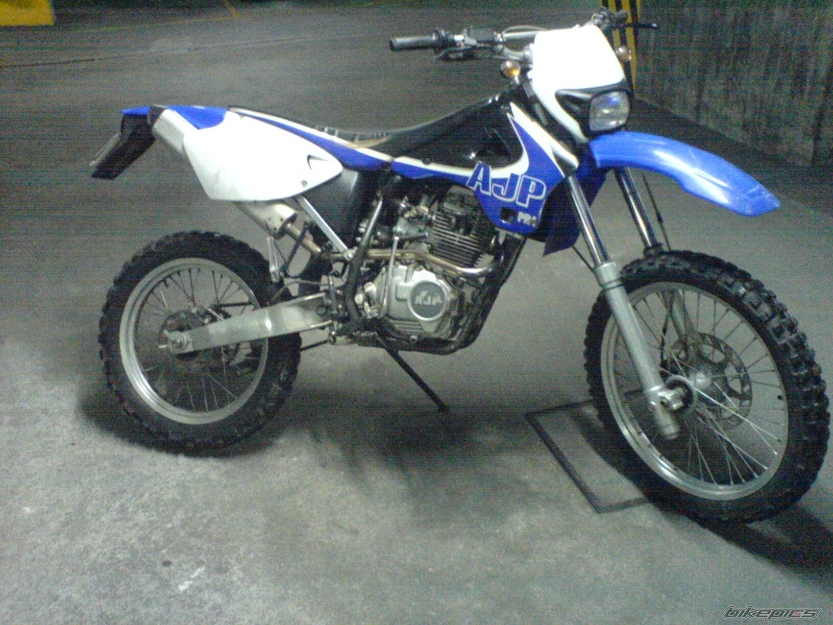 2002 AJP PR4 125 | Picture 800838 motorcycle photo