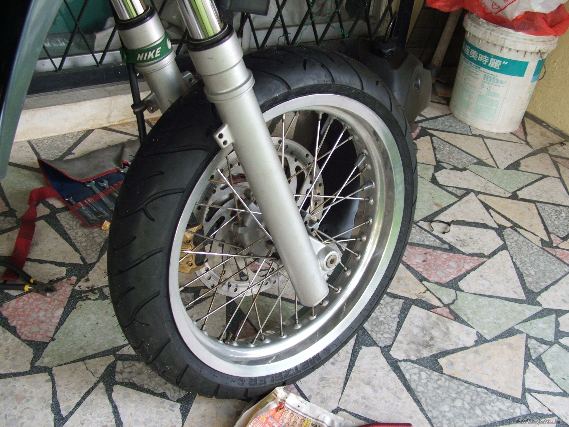 2007 MZ 125SM | Picture 802024 motorcycle photo