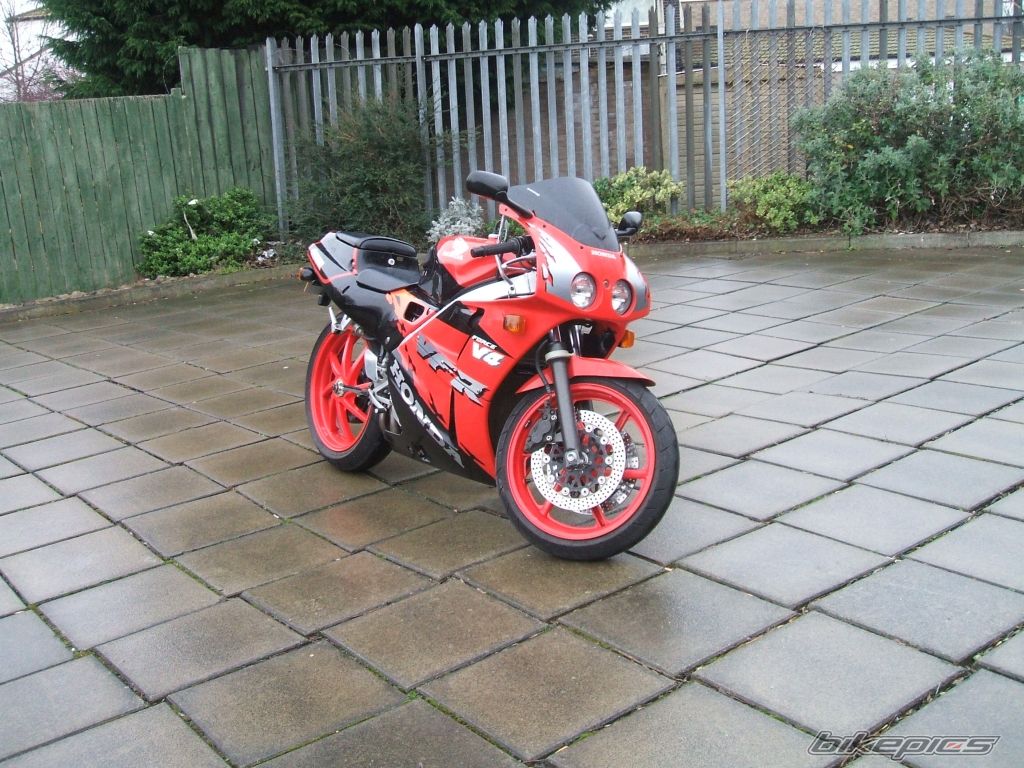 1993 HONDA VFR 400 | Picture 803098 motorcycle photo