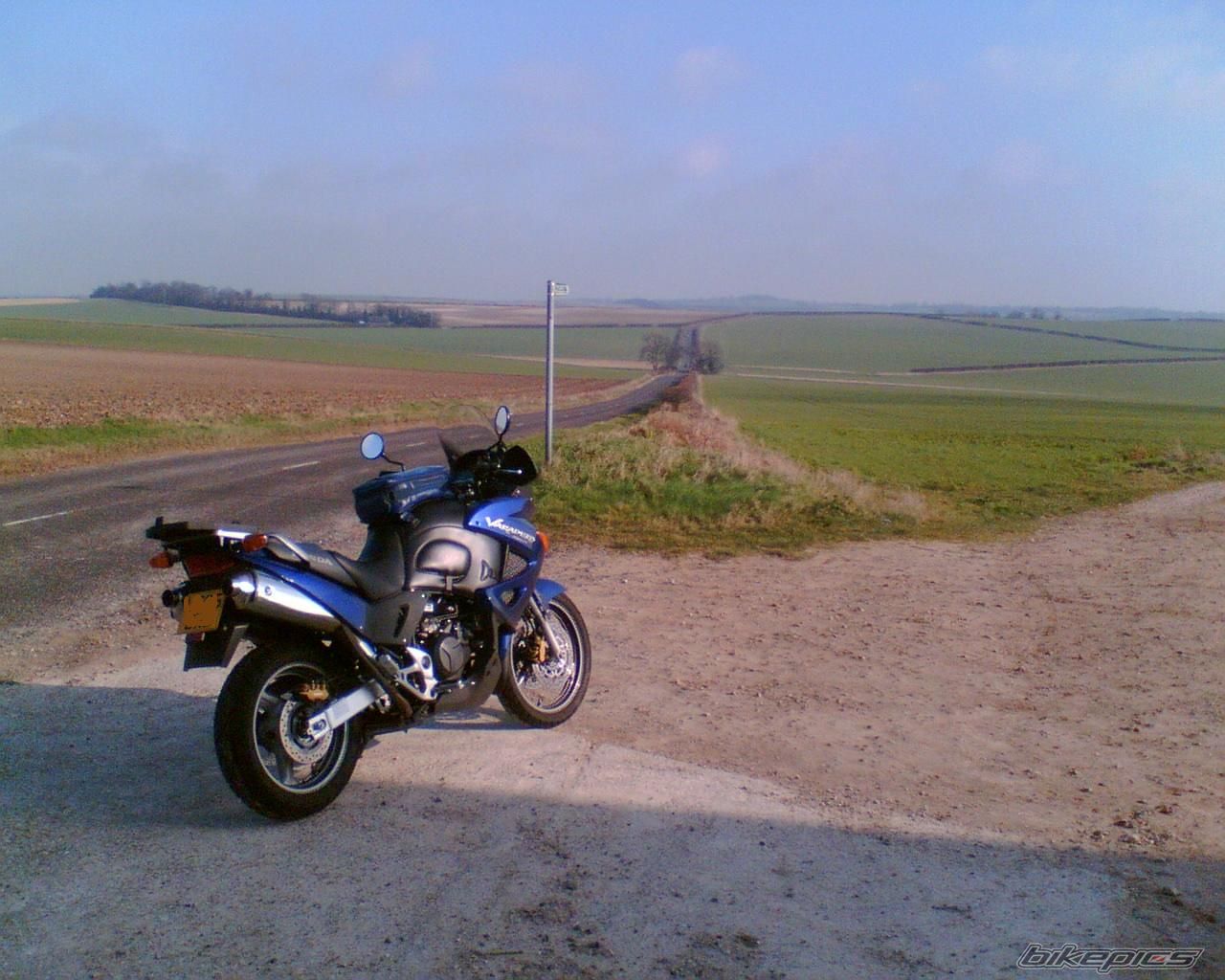 2004 HONDA VARADERO | Picture 805585 motorcycle photo