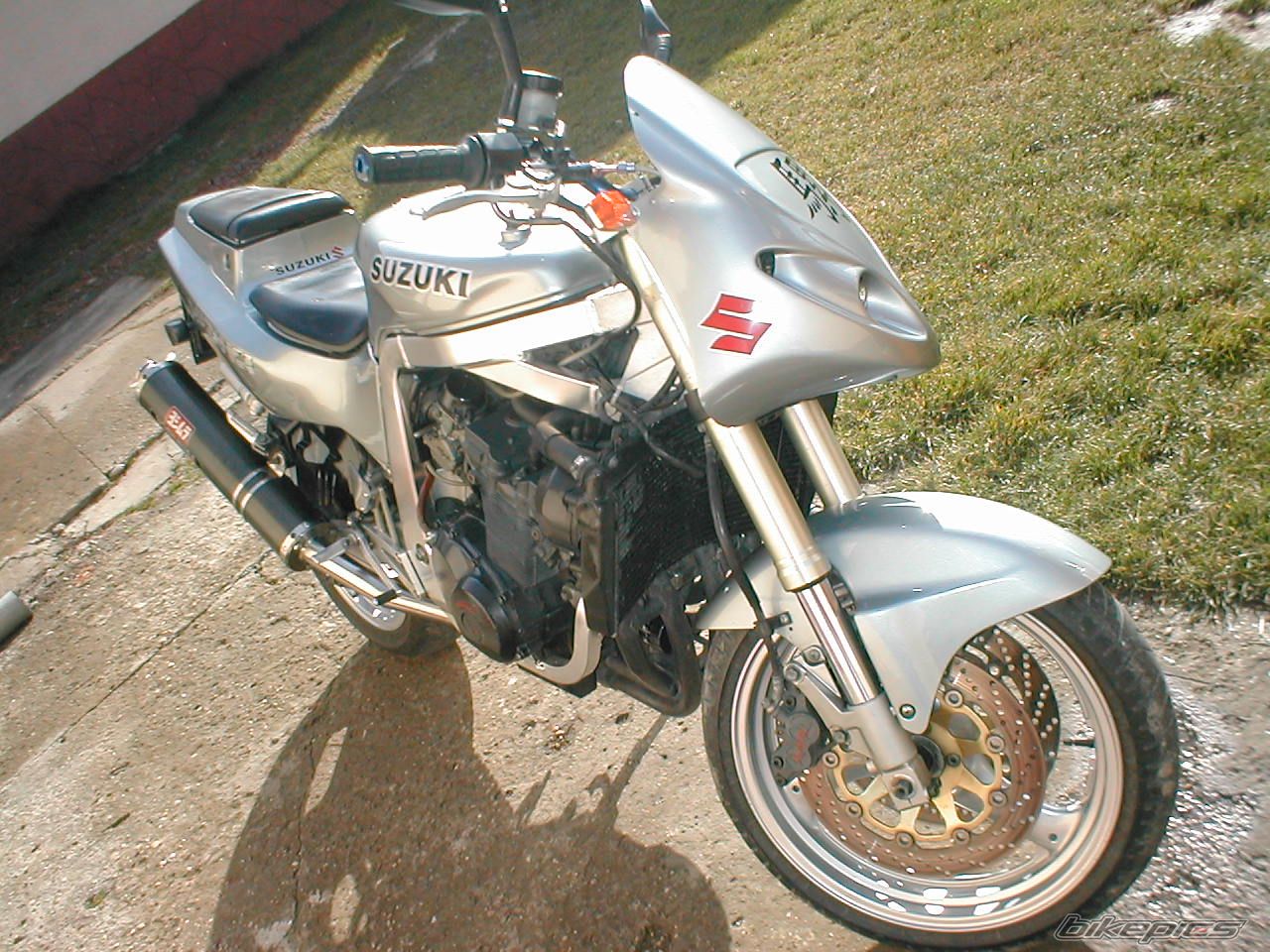1992 SUZUKI GSX R 400 | Picture 810925 motorcycle photo