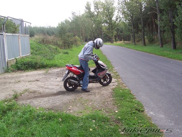 2004 YAMAHA AEROX 50 | Picture 811498 motorcycle photo