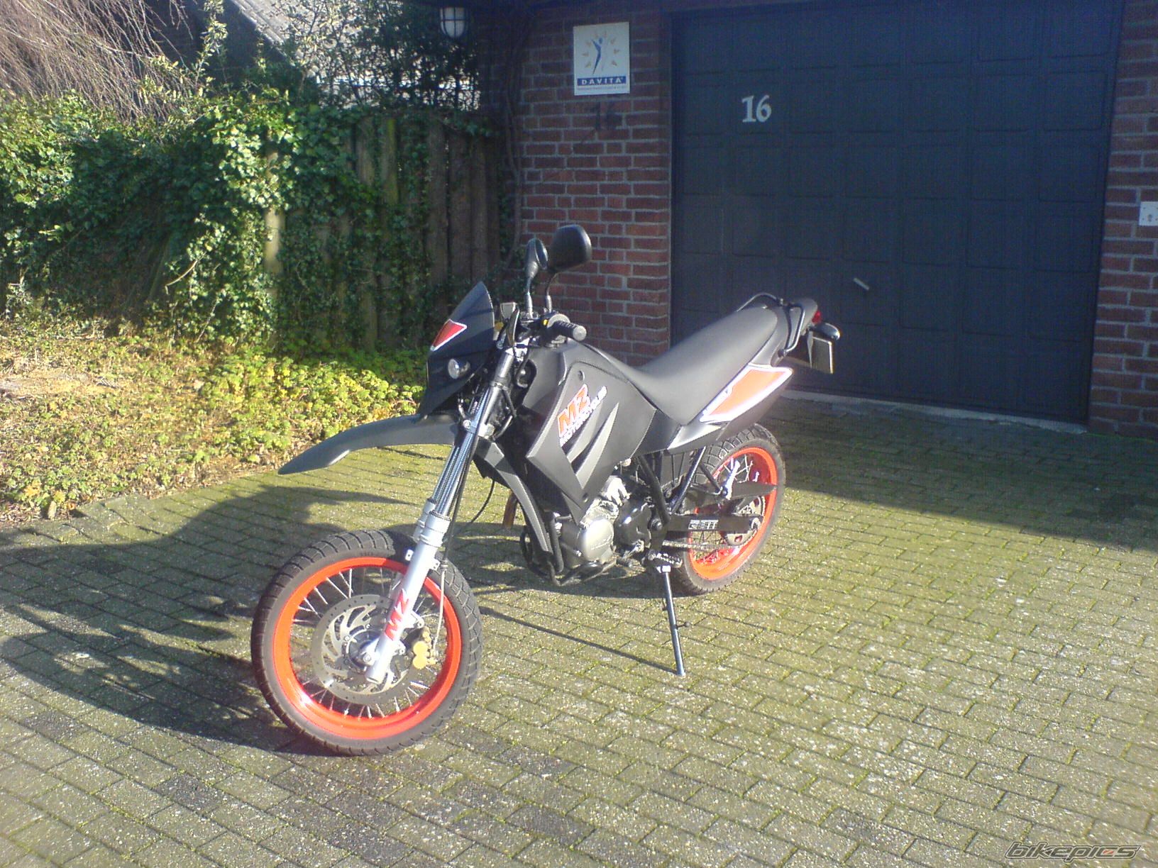 2005 MZ 125SM | Picture 815443 motorcycle photo