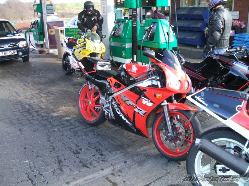 1993 HONDA VFR 400 | Picture 819681 motorcycle photo