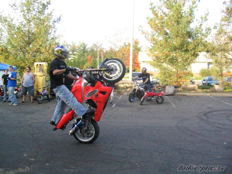 2002 SUZUKI GSX R 1000 | Picture 82200 motorcycle photo