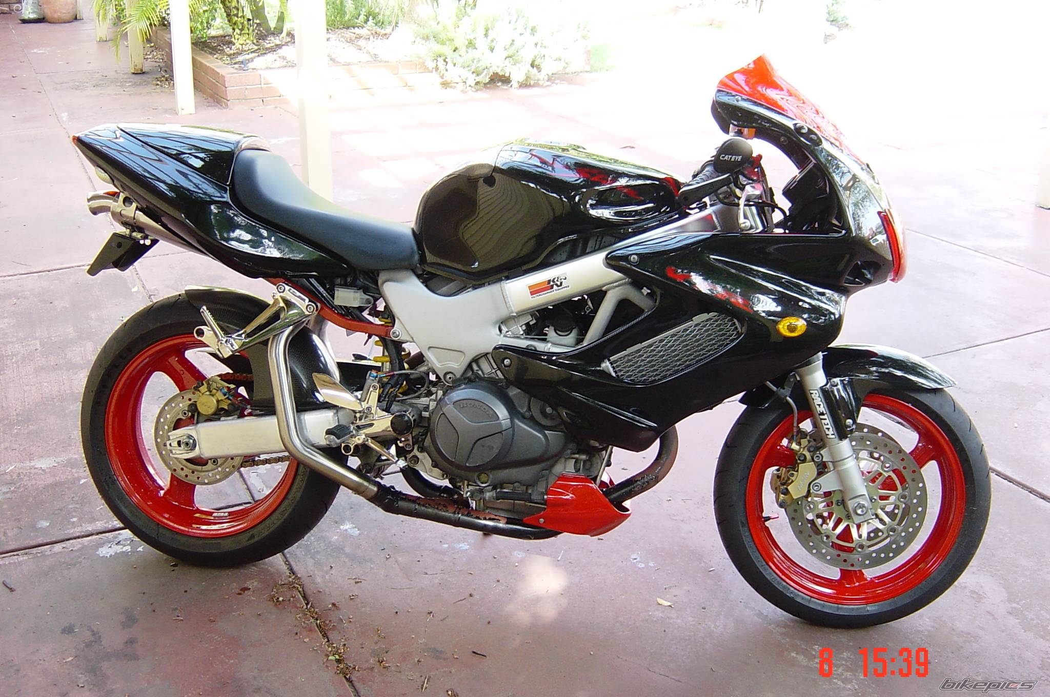 1999 HONDA VTR 1000 | Picture 82244 motorcycle photo