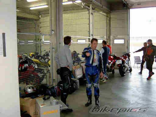 2003 YAMAHA YZF R6 | Picture 82827 motorcycle photo