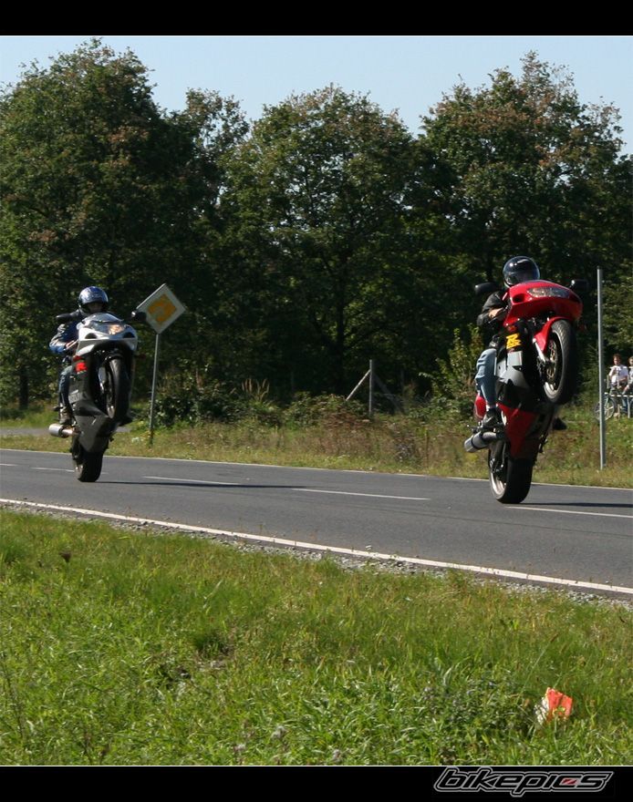 1997 SUZUKI GSX R 750 | Picture 830520 motorcycle photo