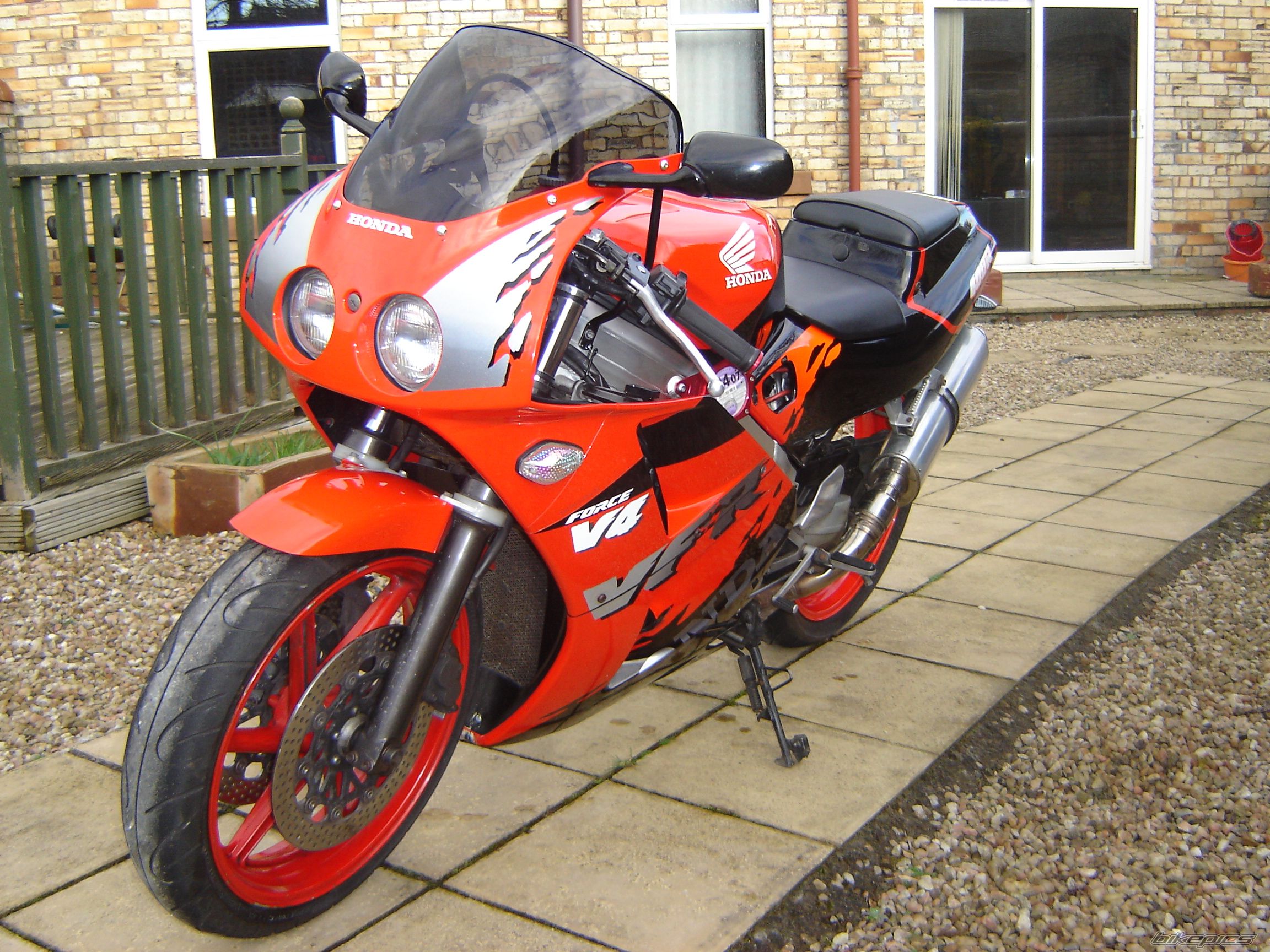 1992 HONDA VFR 400 | Picture 833783 motorcycle photo