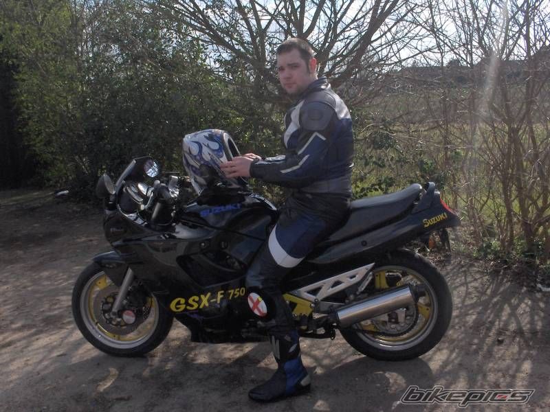 1991 SUZUKI GSX 750F | Picture 833893 motorcycle photo