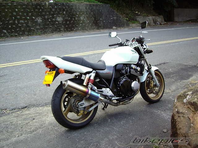 2002 HONDA CB 400 | Picture 837316 motorcycle photo