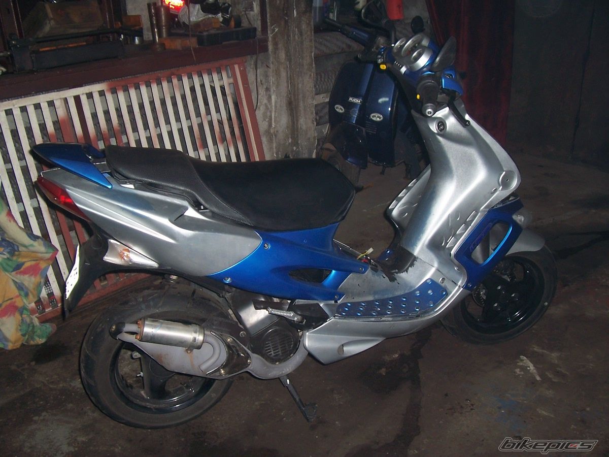 2004 PEUGEOT SPEEDFIGHT2 50 | Picture 838508 motorcycle photo