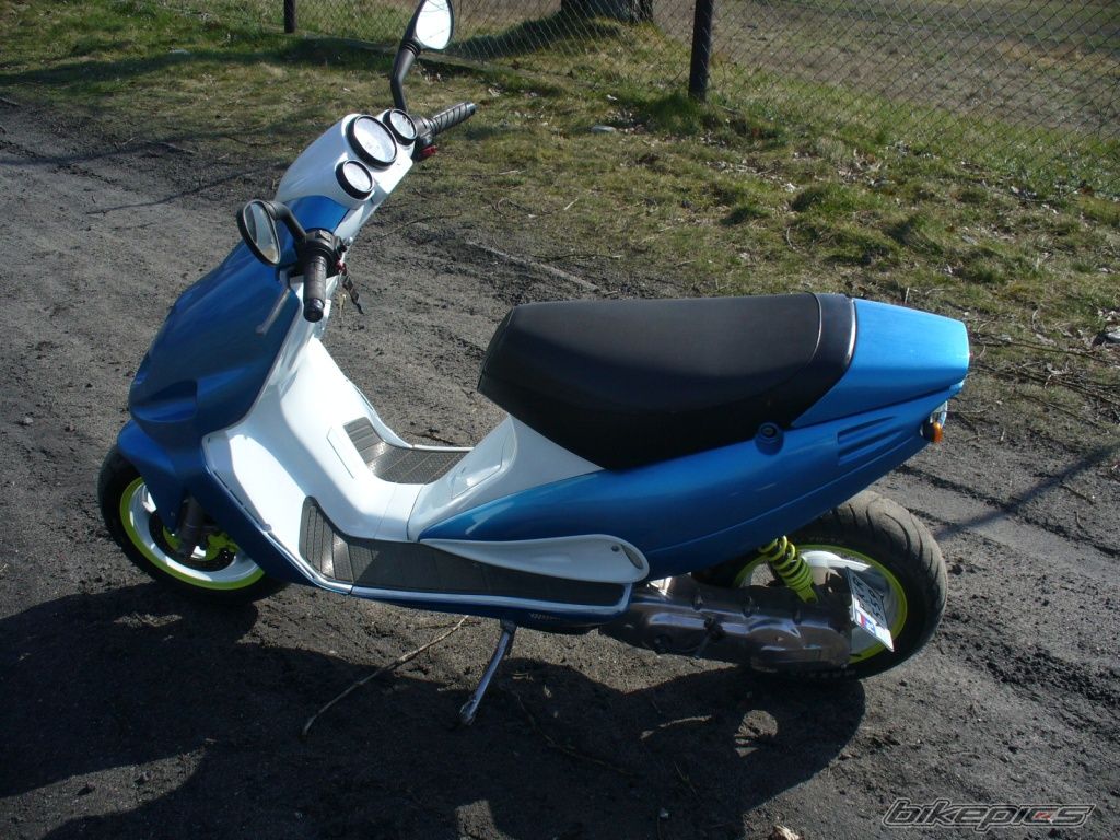 2001 MALAGUTI PHANTOM 50 F12 | Picture 839331 motorcycle photo