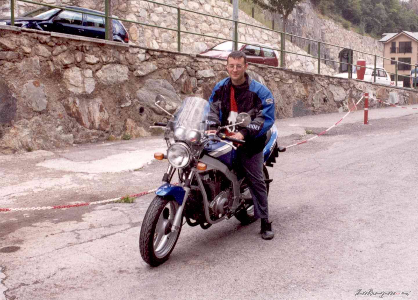 2001 SUZUKI GS 500 | Picture 8465 motorcycle photo