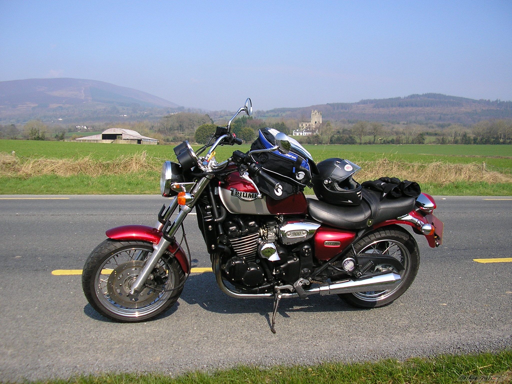 2001 TRIUMPH LEGEND TT | Picture 848643 motorcycle photo