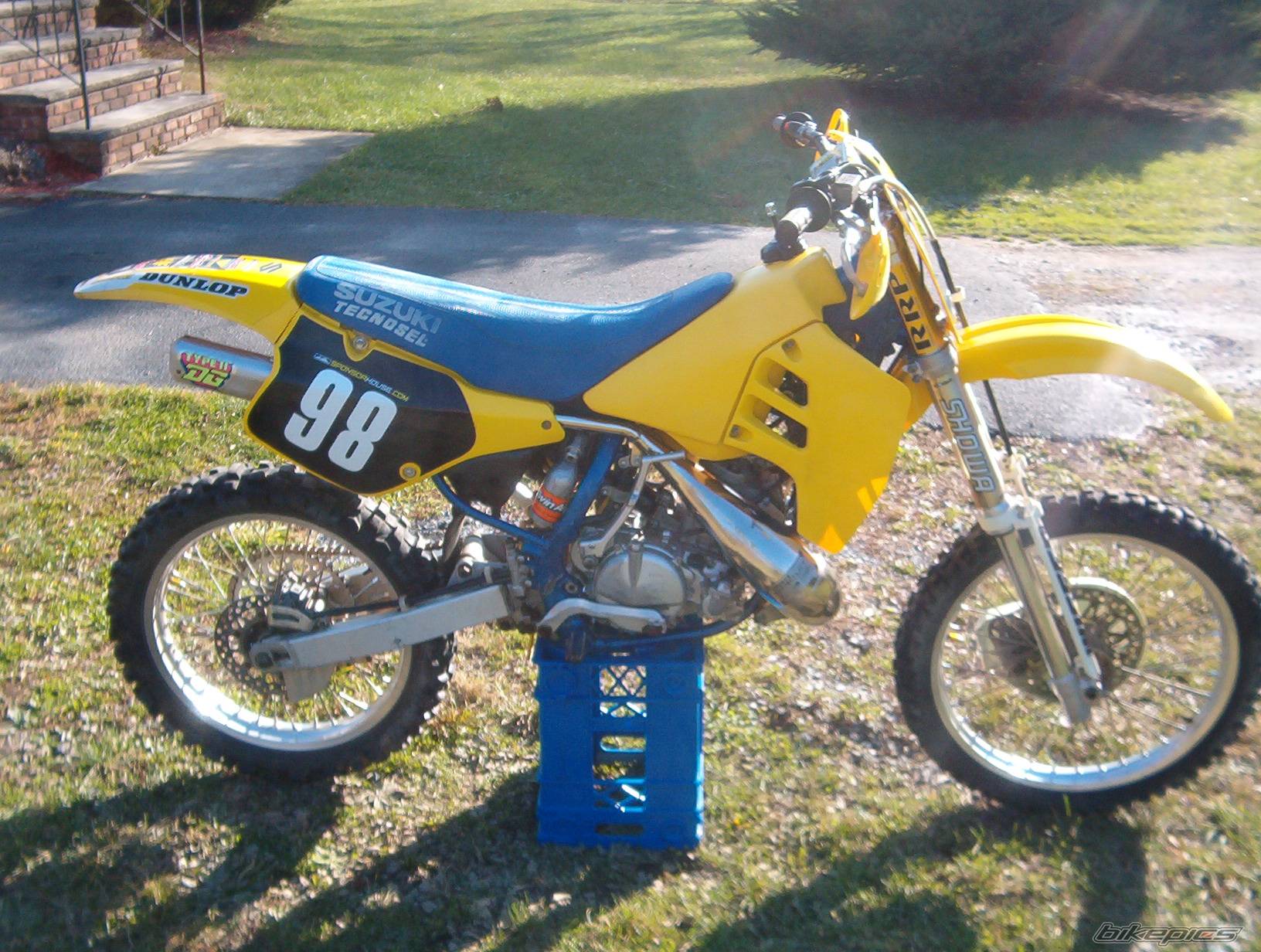 1990 SUZUKI RM 250 | Picture 84880 motorcycle photo